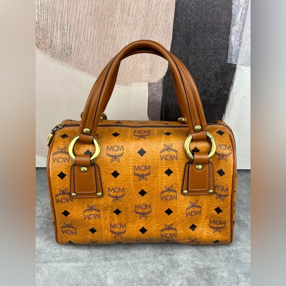 🌵 MCM Boston Arm Bag 🌵 - Picture 3 of 16